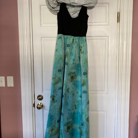 David Meister Cowl Gown Watercolor 6 - Picture 2 of 2